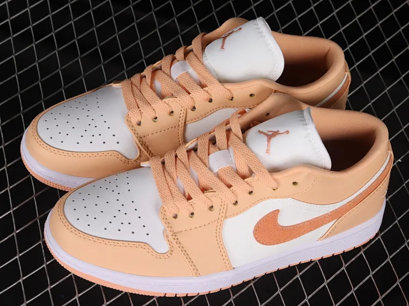 All categories Air Jordan Jordan series basketball shoes Air Jordan 1 Low Z version Air Jordan 1 Low AJ1 Joe 1 white and orange low-top cultural and leisure sports sneakers DC0774-801